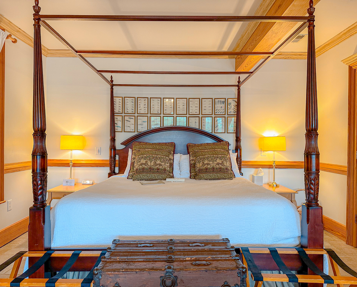 Image of the East Room's bed.