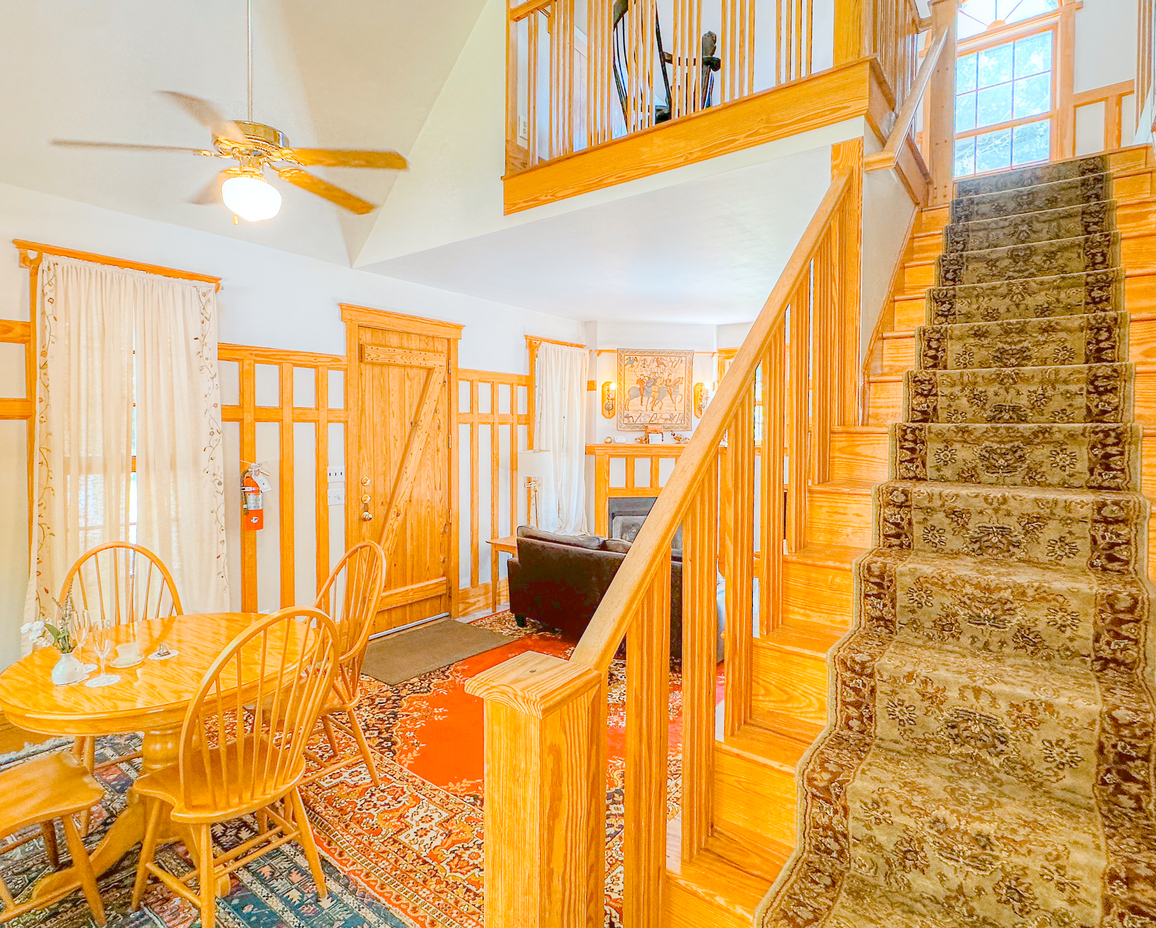 Image of the Huntbox Cottage Stairway